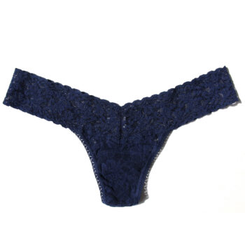 hanky-panky-4911-signature-lace-low-rise-thong-navy hanky-panky-4911-signature-lace-low-rise-thong-navy