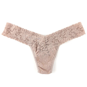 hanky-panky-4911-signature-lace-low-rise-thong-taupe hanky-panky-4911-signature-lace-low-rise-thong-taupe