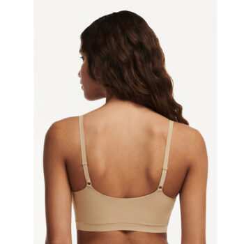 Chantelle_SoftStretch-Padded-Bralette-16A2-Ultra_nude-0Wu-back