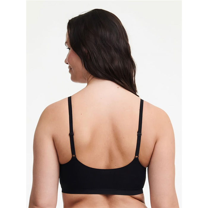 Chantelle_SoftStretch-Padded-Bralette-16A2-black-front