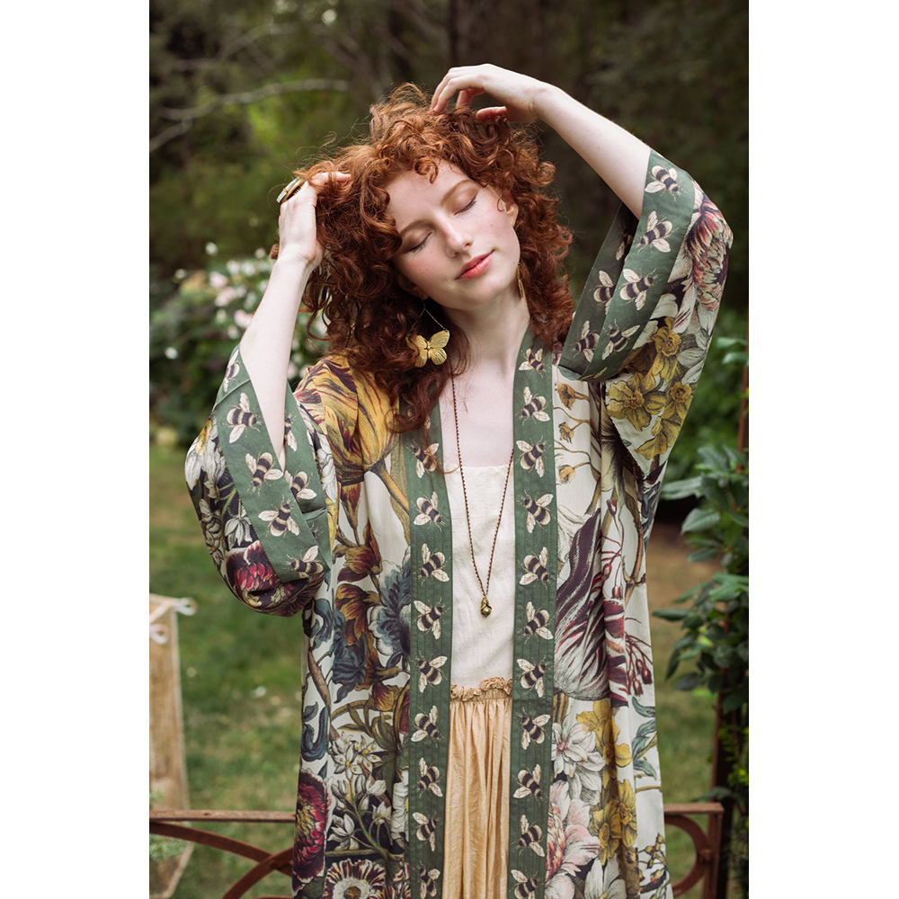 Sarah+Bowman+Portraits+-+Market+of+Stars+-+Love+Grows+Wild-9 copy Sarah+Bowman+Portraits+-+Market+of+Stars+-+Love+Grows+Wild-9 copy