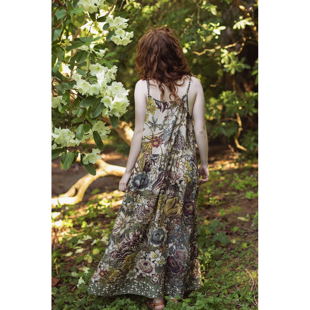 Sarah+Bowman+Portraits+-+Market+of+Stars+-+Love+Grows+Wild-b-4 copy Sarah+Bowman+Portraits+-+Market+of+Stars+-+Love+Grows+Wild-b-4 copy