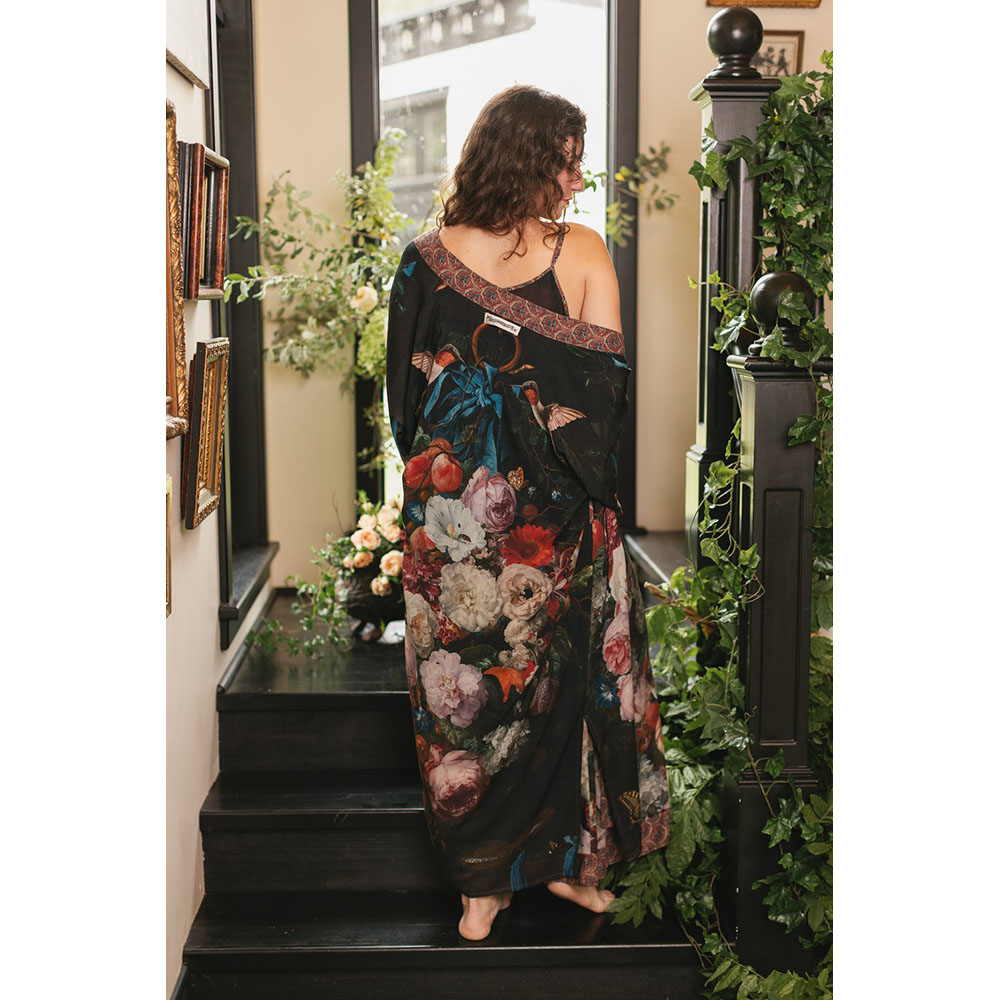 Sarah+Bowman+Portraits+-+Market+of+Stars+-+Feathers+of+Fancy-63
