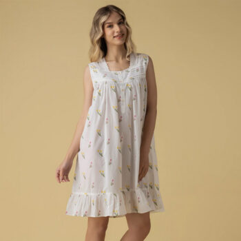 Mahogany Tulips Short Gown